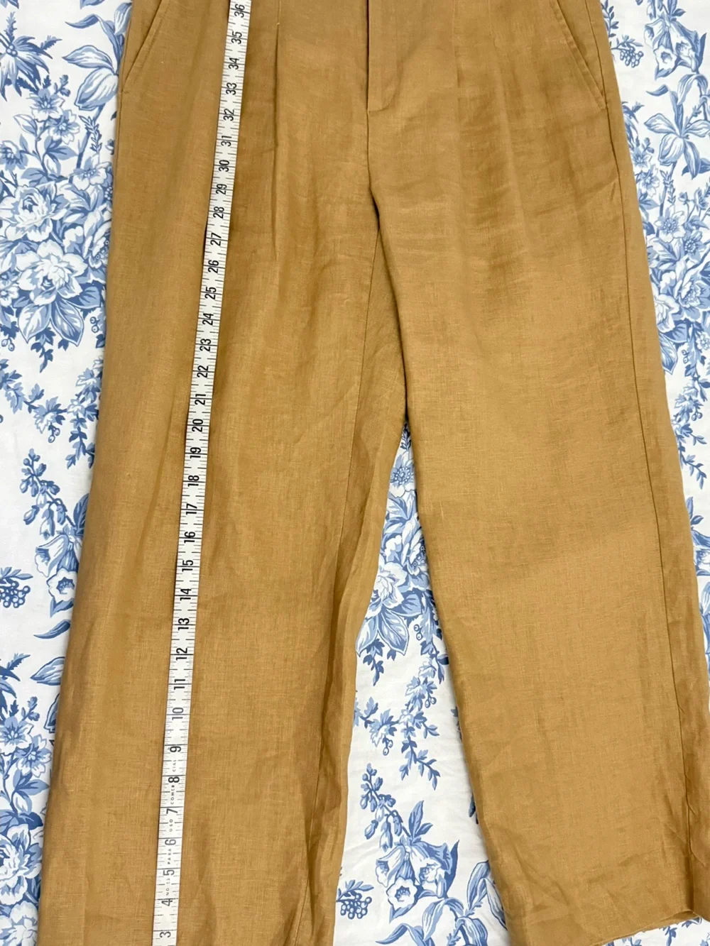 Banana Republic Men's Pleated Linen Pants - Tan
